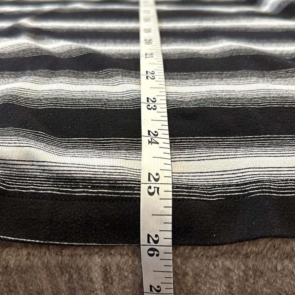 COPY - Lululemon tanktop - Picture 4 of 5